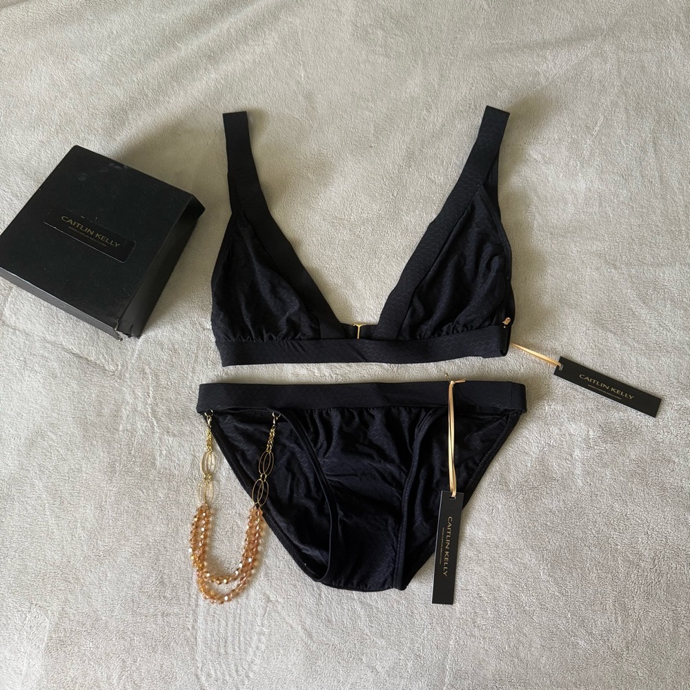 Caitlin Kelly Bikini Set - Picture 1 of 7